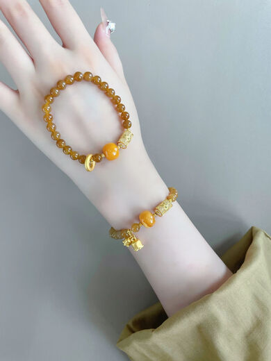 Xuanyong beeswax bracelet for men and women, caramel retro color, peace buckle, lily of the valley flower pendant, niche, peace and joy, advanced whitening, lily of the valley flower 50g, beeswax bracelet
