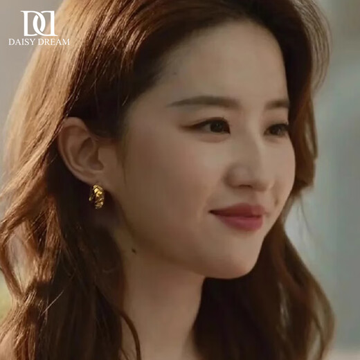 DAISY DREAM Rose Liu Yifei's same style hoop earrings for women, high-end earrings, earrings, earrings, slimming metal silver needle earrings, gold rhombus earrings 1.8cm