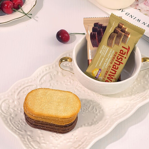 Taishanwa Crackers 650g Internet celebrity pancakes coconut milk chocolate flavor breakfast snack snacks afternoon tea