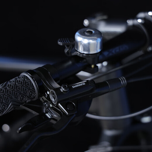 Маунтин-велосипед Xidesheng 700 Shimano 18-ступенчатые нефтяные тормозы 27,5 колеса. Алюминиевый автомобиль белый и черный