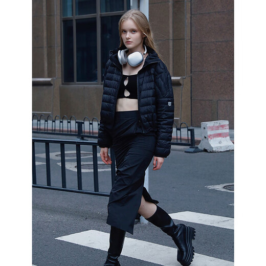 Jin Yujie Spring and Autumn Lightweight Down Jacket Women's Short Loose Stand Collar Light Warm Simple Jacket Y23301016