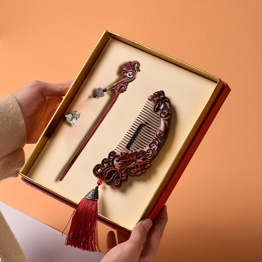 Ancient small-leaf red sandalwood hairpin comb for women, sandalwood comb gift box, hairpin for wife, girl birthday gift, practical for women, good luck, hairpin comb + gift box, gift bag