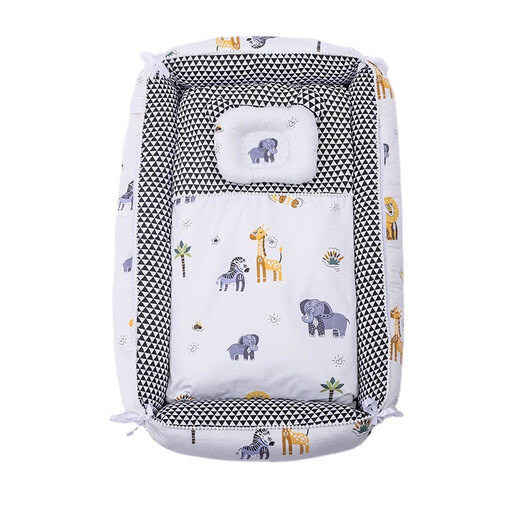Gudong Bear crib mid-bed bed soothing artifact multi-functional newborn portable baby play bed detachable mobile bionic Animal World with quilt (set of four)