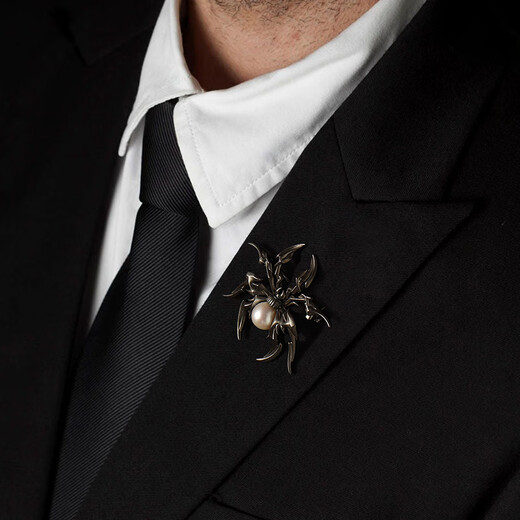 IDEAGEMER925 silver spider shell bead brooch men's fashion trend niche original design handsome suit pin lapel pin spider shell bead brooch