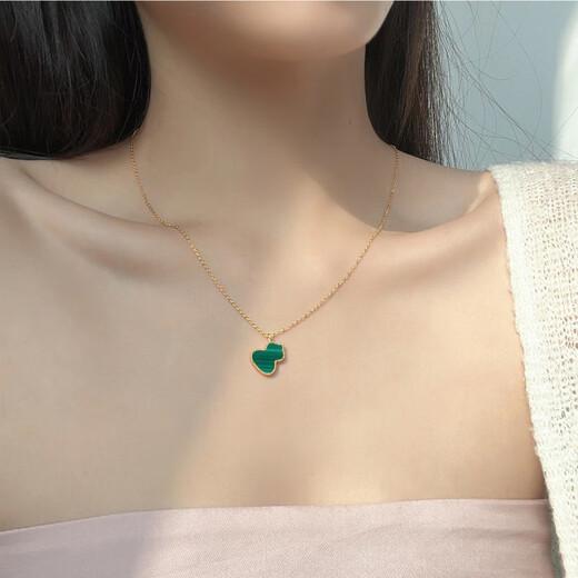 18K gold red agate gourd pendant color gold rose gold gold pendant clavicle chain necklace Chinese Valentine's Day gift 18K gold (single pendant) medium gourd (red agate)