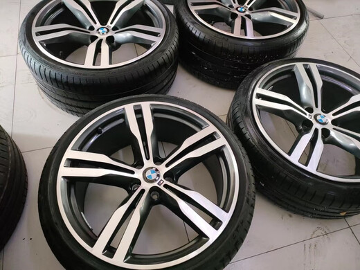 Price and freight are provided after contacting BMW 1.3.5.7 Series X1.3.4.5.6 .17.18.19.20.21.22-inch original factory disassembled 15838. Warranty 5 years No. 1 17-inch single with tires. Warranty 5 years 19x8.5J