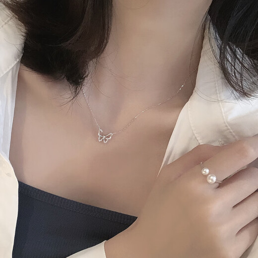 Guanpu Pavilion Fat Donglai's same style pt950 platinum bow necklace French butterfly girl niche clavicle chain sweater butterfly necklace + certificate + engraving