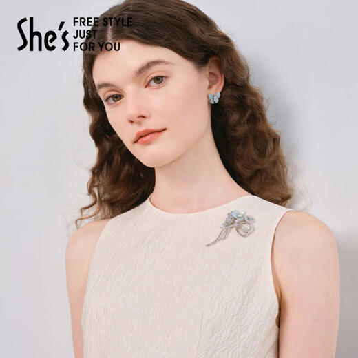 She s Barbie rose flower bow high-end women's brooch light luxury corsage birthday gift for girlfriend