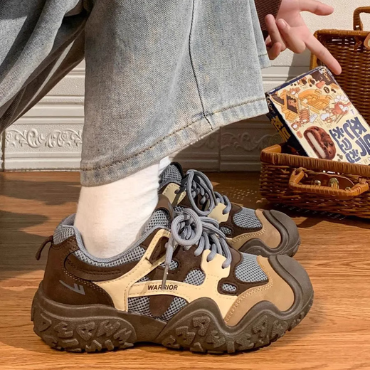 Pull back women's shoes winter hiking shoes thick sole plus velvet dad shoes cotton shoes 4518 gray/brown 38/size is half a size too large