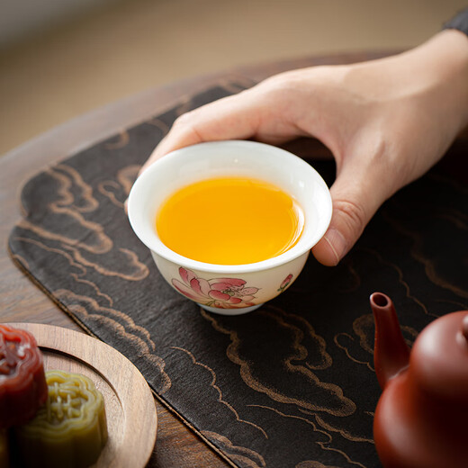 Simitang hand-painted ceramic master cup tea cup pressure hand cup water cup kung fu tea set thin tea cup gift birthday gift