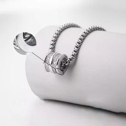 Qi Xiaomi titanium steel necklace men's trendy light luxury high-end clavicle chain handsome hip-hop small waist pendant internet celebrity sweater chain pendant small waist necklace