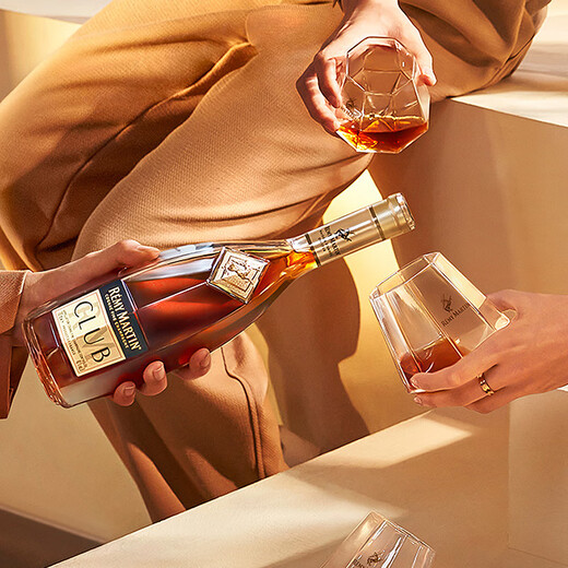Remy Martin Club Высококачественный шампанский коньяк 350 мл 2 упаковки французский оригинальный импортный иностранный вин 350 мл 2 бутылки