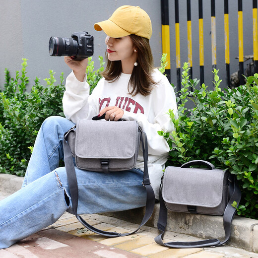Four generations of single-shoulder micro-single SLR camera bag suitable for Sony a6000a6400a7m2a7m3a7r2a9 fashionable portable photography bag upgraded Sony light gray small (gift belt) 1105