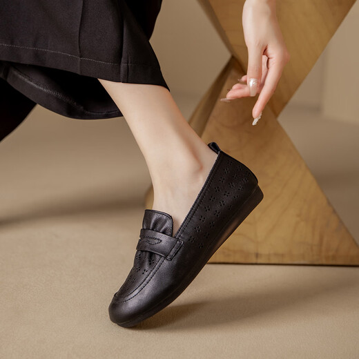 Kanglibi genuine leather soft sole mother shoes single shoes middle-aged and old comfortable and not tired leather shoes middle-aged and old young and non-slip women's shoes spring and autumn style 677 hole style black breathable and not grinding feet 39