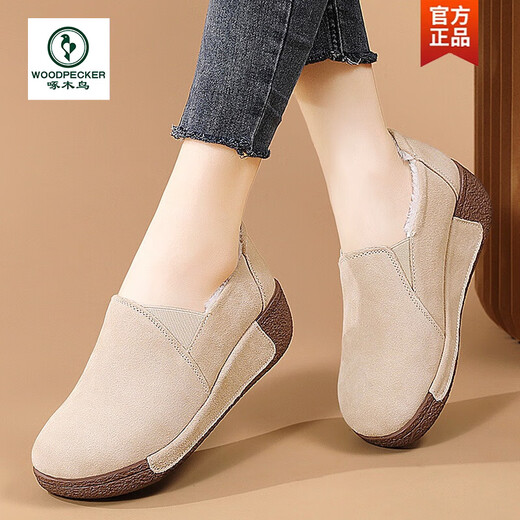 Woodpecker cotton shoes for women in winter, plus velvet and thickening to keep warm, slip-on women's shoes for pregnant women, casual wedge shoes for middle-aged and elderly mothers, coffee 37 standard sports code