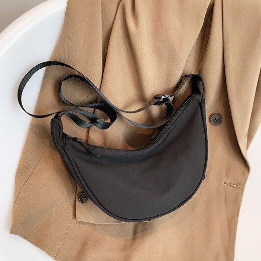 [Bolsa de cuerpo cruzado liviano] Bolsa de nylon Crossbody Bag Women's Dumpling Bag Versátil