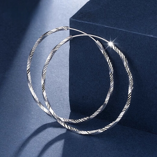 Qianshu (QIANSHU) pt950 platinum large earrings for women, platinum large hoop earrings, turned twist earrings, exaggerated personalized earrings, diameter of about 2cm, weight of about 2.5-2.7 grams