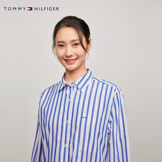 Tommy Hilfiger loose striped autumn and winter women's pure cotton light business casual resort style long-sleeved shirt jacket blue and white stripes C66 M (recommended 115-130Jin Jin equals 0.5 kg)