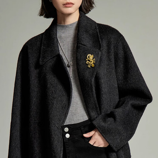 Hongzhuangnuo 2025 birthday gift Zodiac dragon brooch for men and women, high-end coat suit accessories pin XZ0519 Golden Dragon Playing with Pearls brooch, birthday gift, gift box packaging