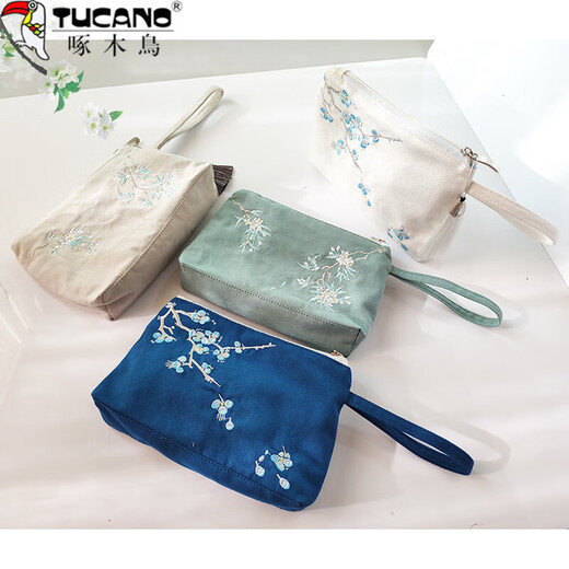 啄木鸟（TUCANO）国风手拿包布艺简约古风拉链刺绣手机钥匙帆布小包笔袋零钱包女 蓝色青梅刺绣