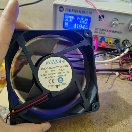 RUNDA RS1238B24H-S/VH 0,80A 24 V 12038 Schweißmaschinenfrequenzumkühlungslüfter. Für andere aktuelle Modelle wenden Sie sich bitte an den Kundendienst