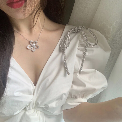 Nilan 18K gold moissanite sunflower necklace large flower lesbian style rose gold full clavicle chain PT950 platinum large flower necklace