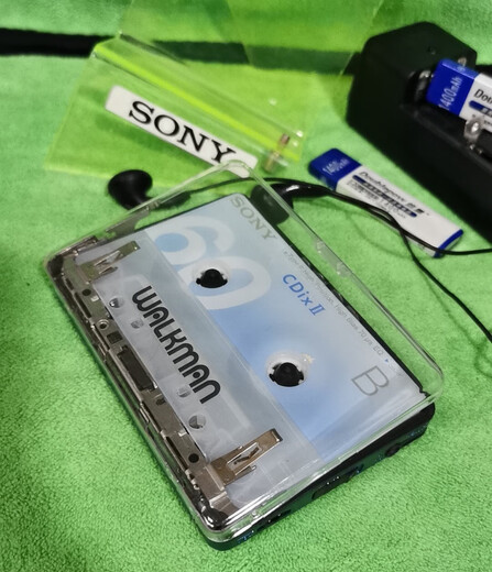 EX621 EX677 Drive de cinta Walkman Walkman Internet Celebrity Sony EX610 Tipo translúcido