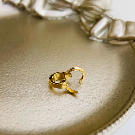 Fat Donglai's same style 18k gold universal buckle S925 silver plated 18K gold pendant necklace connector pearl jade K yellow universal buckle