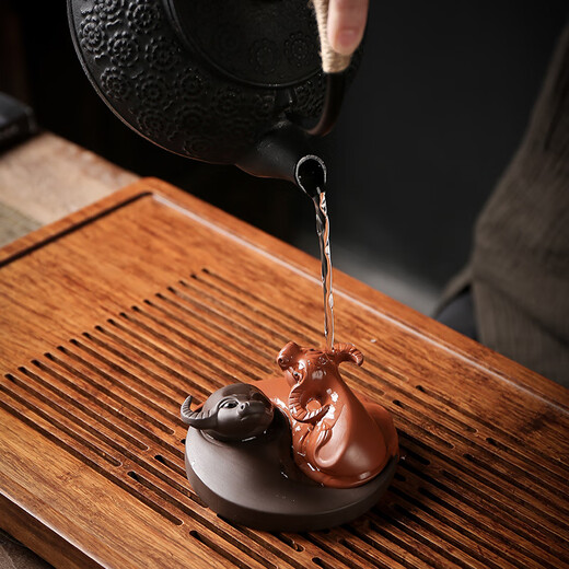 Yuxuan Tea Pet Ornament Buffalo Turns the World Detachable Handmade Tea Art Purple Clay Tea Tray Tea Play Tea Ceremony Can Be Raised Cow Turns the World Complete Set Flat