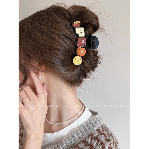 Songchuang Mengyu Cute Cartoon Biscuit Clip Women's 2024 New High-Quality Hair Clip Back of the Head Spring and Summer Shark Clip Headdress Biscuit-Black Clip (11cm)