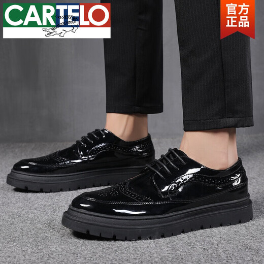 Cartelo Herrenschuhe Frühling koreanischer Stil Brockschuhe formale Lederschuhe Herren Britische Männer lässige Lederschuhe glänzende Lackleder trendy Schuhe 881 Black 41 Herrenstil