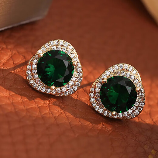 Idel's design-sounding earrings, feminine, Korean personality niche earrings, 2025 new trendy Internet celebrity winter style, versatile earrings, temperament goddess style E3360