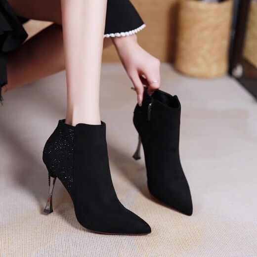 MAC Jabags Strassstiefel für Frauen schlanke Absätze 2025 Winter neu schwarzer spitzer Zehentemperament Martin Stiefel Nacktstiefel schwarz 35