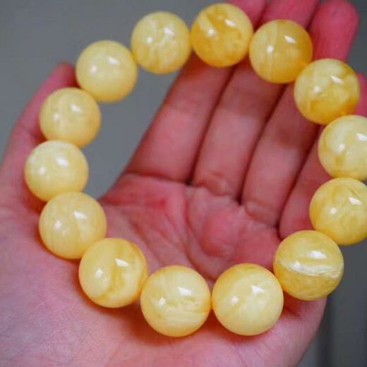 Collectible high-quality amber beeswax, white flower wax, hand-strung Buddhist beads, natural Russian material, chicken fat, yellow demon flower, honey pattern, beautiful, luxurious and high-end. Directly supplied from the manufacturer. Bead diameter 16+mm. Weight about 37 grams.