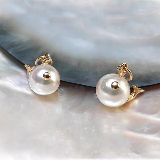 Liangxue sells pearls, haha. Cute whale pendant s925 silver k gold craftsmanship Australian white freshwater Tahiti