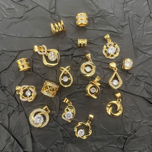 Shumo 18K gold pendant women's gold necklace single pendant single gold clavicle chain single pendant without chain 18k gold (crown)