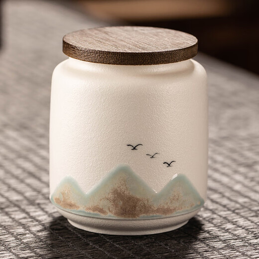 Porcelain brand tea set ceramic storage tea jar household small moisture-proof tea storage sealed jar Kung Fu tea set accessories white pottery <青山飞鸟> tea jar 210ml