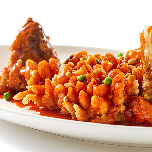 Инвентаризация вкусных кедровых орехов, белок, полуфабрикатов с рыбой мандариной.
