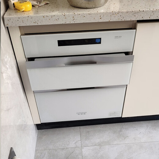 Série OUPAIQUAN CAPAGE DE DÉSINFECTION ENGÉDÉE MÉNAGE À TROIS CAPILITÉ À trois couches Small Temperature Multi-fonction Cupboard Ultraviolet Séchage de petite taille 600 ouvertures hautes en dessous de 580 Écran de couleur en acier inoxydable en acier inoxydable à 580 A717