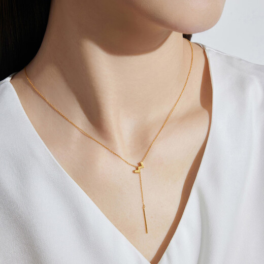 Chow Tai Fook SOINLOVE minimalist ins style necklace Y-shaped clavicle chain 18k gold necklace VE166 45cm