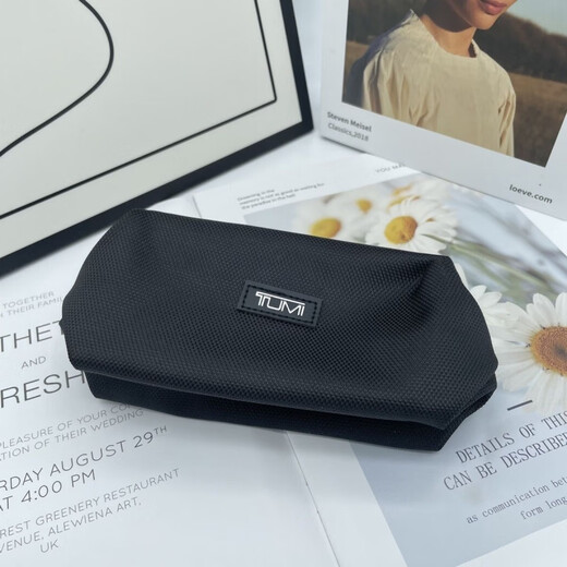 Delta Air Lines accessories brand first class toiletry bag for men and women ballistic nylon charger storage bag portable bag 1 piece