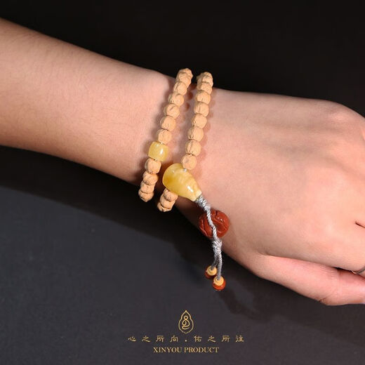 Shi Yuji 9A grade Russian material beeswax three-way Buddha head Buddhist beads accessories amber Rudraksha bracelet accessories natural 9A grade three-way beeswax set loss momentum (free beads)