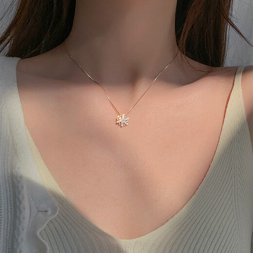 Blancpain Snowflake S925 sterling silver necklace women's exquisite clavicle chain 2024 new light luxury niche design high-end champagne color Snowflake Necklace