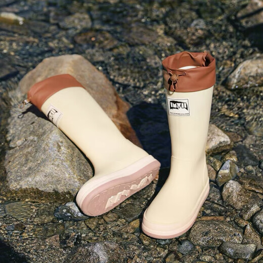 Nine-inch sunny thick-soled high-tube rain boots outdoor camping rain boots wading and wading the river, fishing and rushing the sea, waterproof and anti-slip water shoes, white buckle rain boots 38
