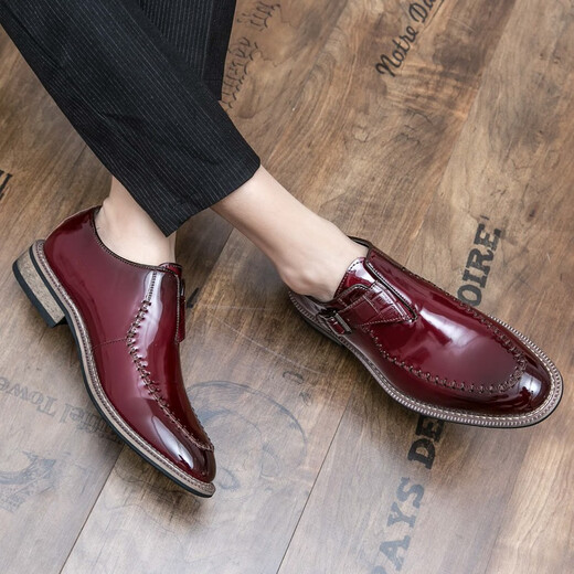 Specht Frühling und Sommer neue Lederschuhe Herrener spitzer Zehen Britisch trendy Patentleder Herrenschuhe Glitter Business formeller Anzug atmungsaktiver Ehe F841-1 Schwarz 43