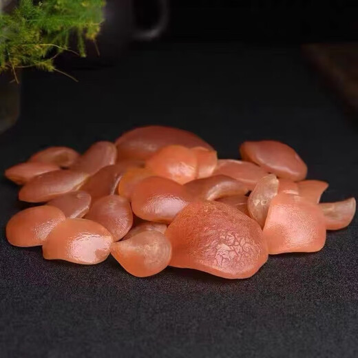 Knock Knock Aizhen Herring Stone Pendant Natural Fish Shocking Stone Raw Throat Bone Anti-Frightening Necklace Fish Essence Sleep Aid Bracelet Pendant 3-4g (Punch a hole to get a red rope)