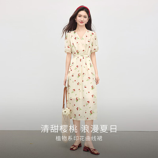 熙世界法式泡泡袖樱桃碎花连衣裙夏季新款收腰显瘦V领茶歇裙子 杏底红花 L