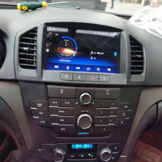 
Zhuo Yonghang is suitable for 09 10 11 12 13 Buick Regal Android smart large-screen navigation all-in-one original car, official standard + reverse rear view 2+32G pass (with own traffic)
