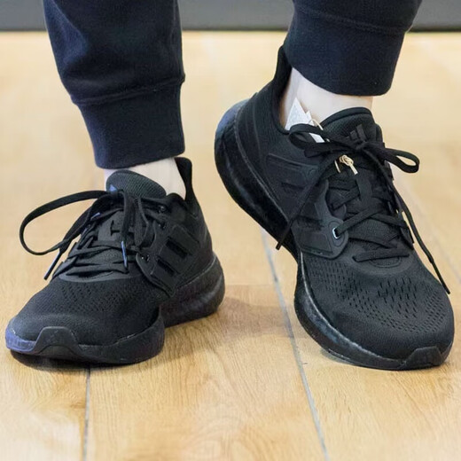 ADIDAS Running Shoes Zapatos para hombres 2023 Summer Nuevo impulso CHUCHED CHUCHED Desgaste Resistente zapatos informales de ropa baja IF4840/Negro 42.5 (265 mm)