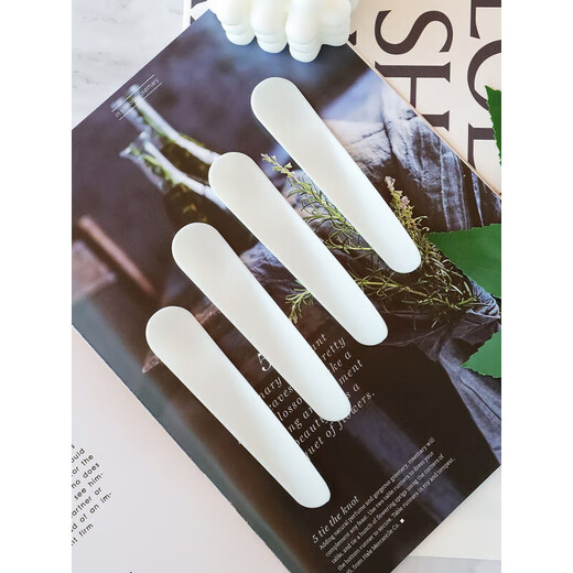 Shantou Lincun Food Grade Packaging Disposable Birthday Cake Spoon Ice Cream Spoon Pudding Spoon Twisted Spoon Takeaway Plastic Spoon Tableware White 100 Count (Specifications 5 Count/Pack)